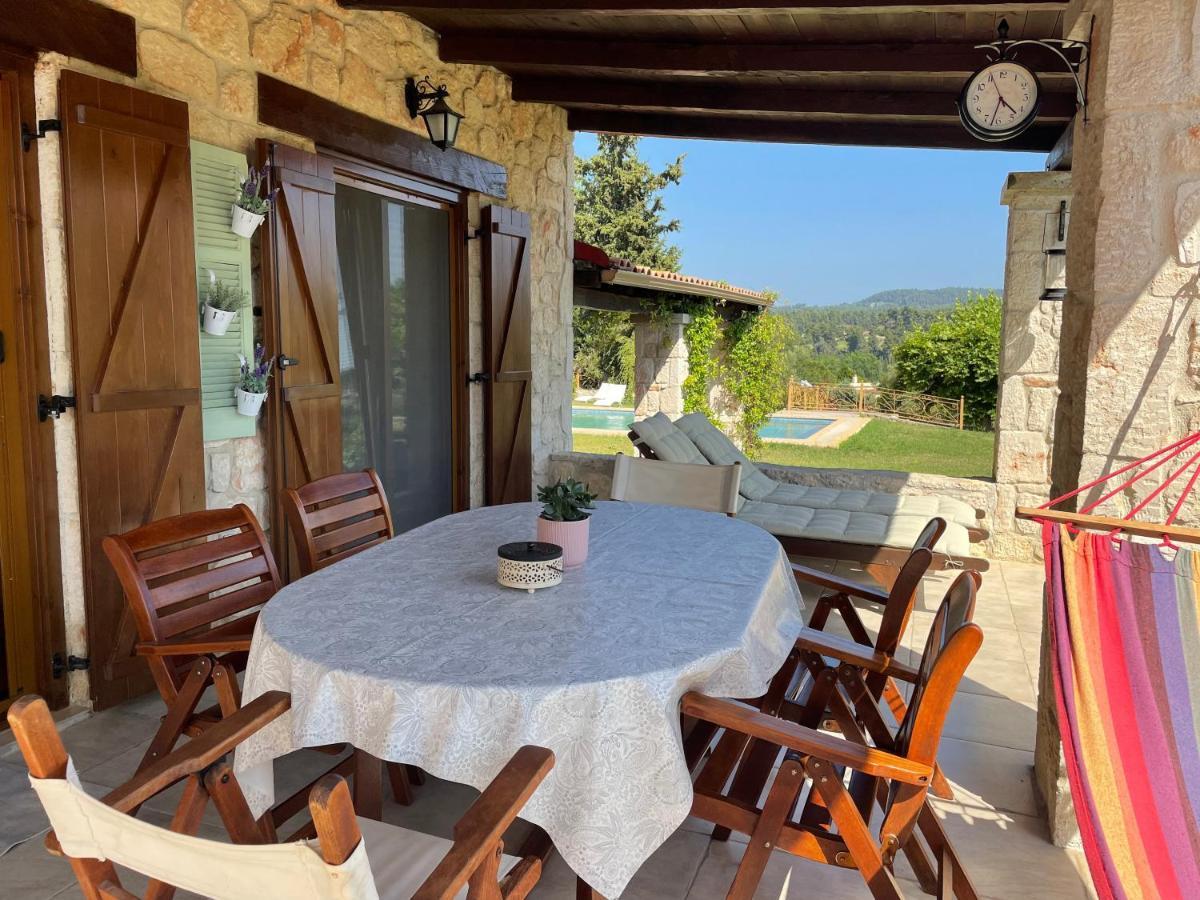 Jordan'S Stone House Villa Siviri Bagian luar foto