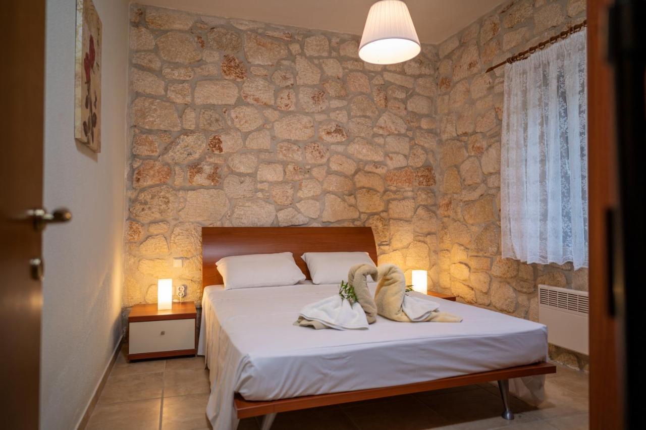 Jordan'S Stone House Villa Siviri Bagian luar foto