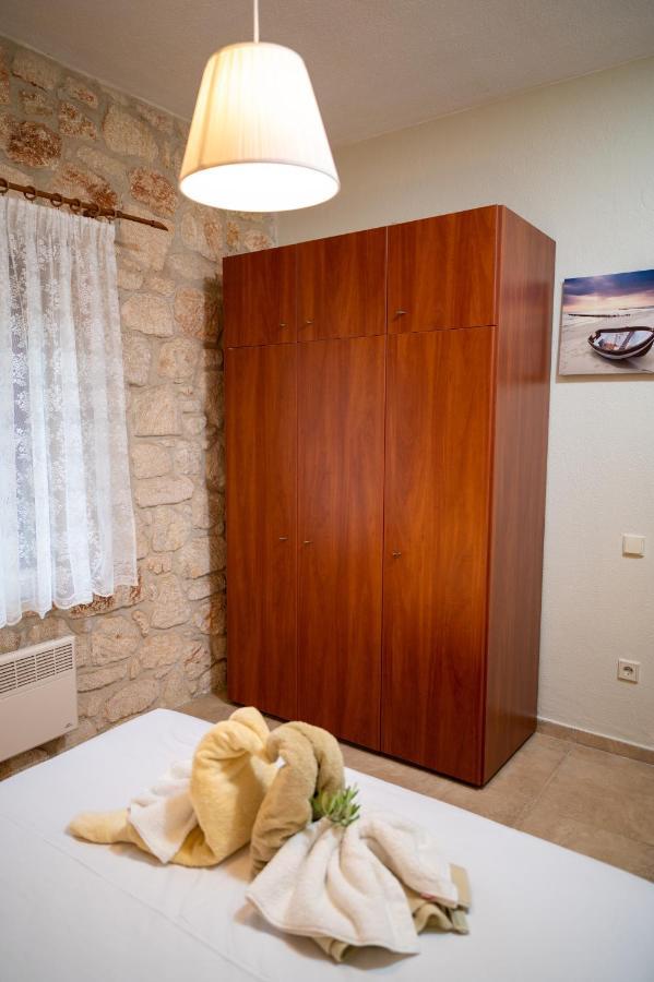 Jordan'S Stone House Villa Siviri Bagian luar foto