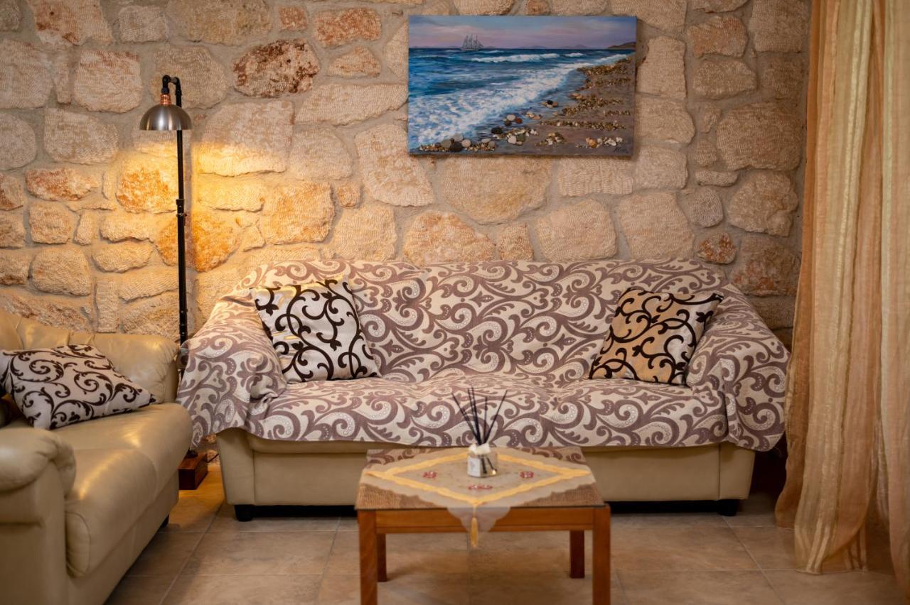 Jordan'S Stone House Villa Siviri Bagian luar foto