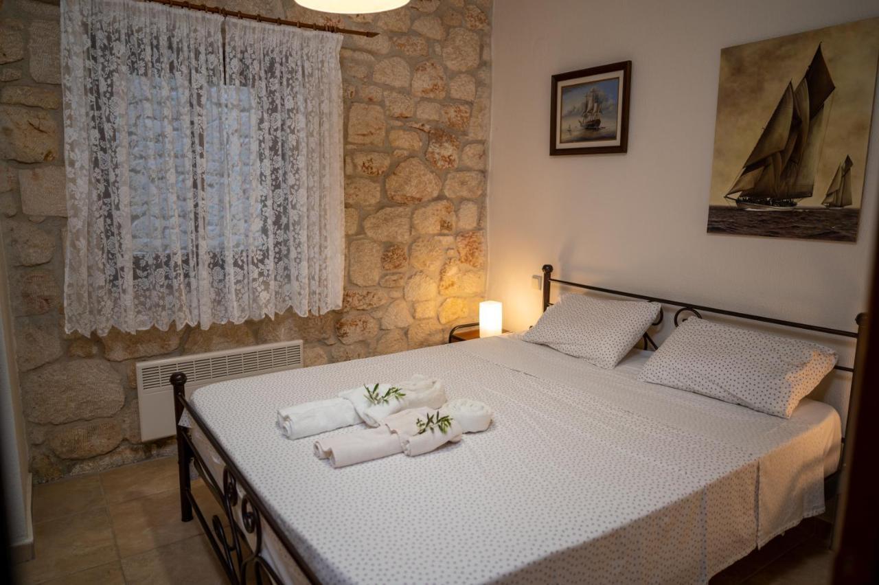 Jordan'S Stone House Villa Siviri Bagian luar foto