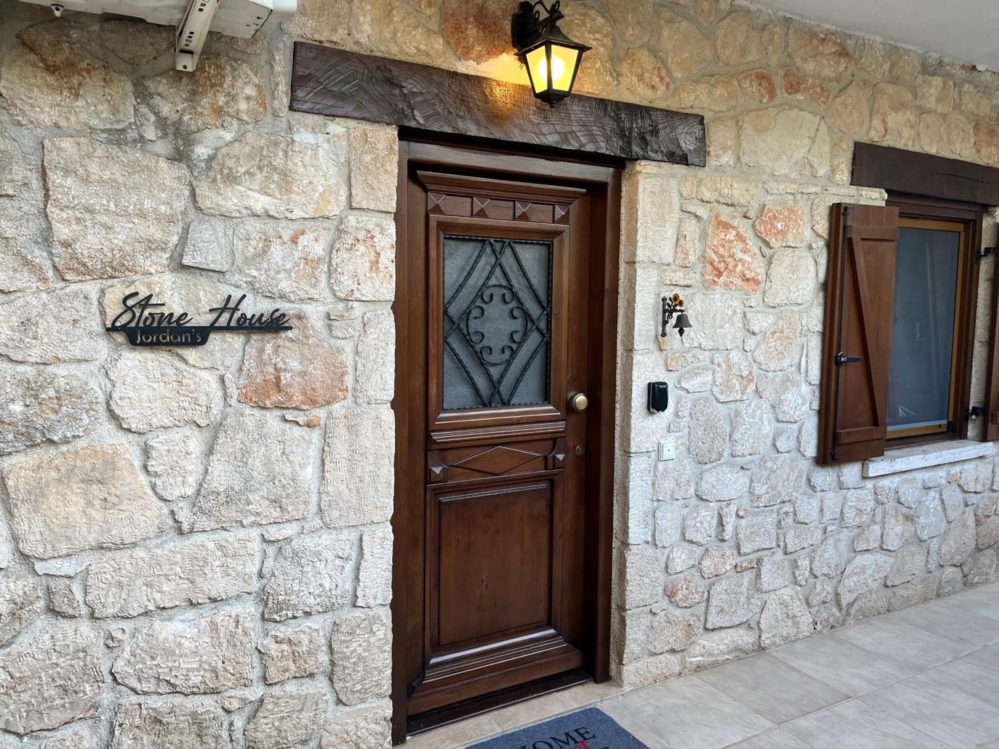 Jordan'S Stone House Villa Siviri Bagian luar foto