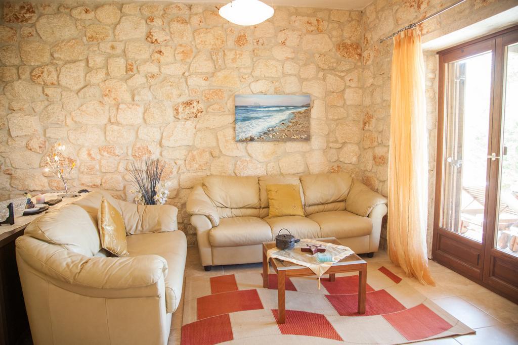 Jordan'S Stone House Villa Siviri Bagian luar foto