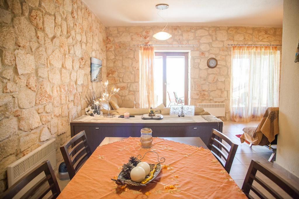 Jordan'S Stone House Villa Siviri Bagian luar foto