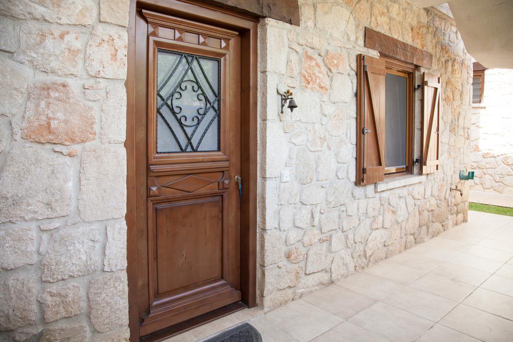 Jordan'S Stone House Villa Siviri Bagian luar foto